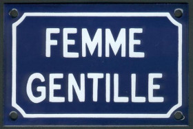 Femme gentille